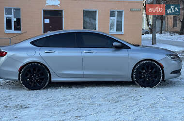 Седан Chrysler 200 2015 в Чернігові