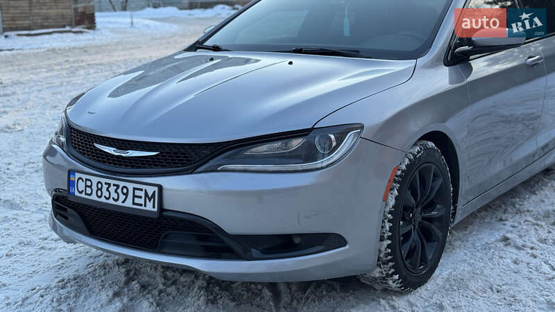 Седан Chrysler 200 2015 в Чернигове