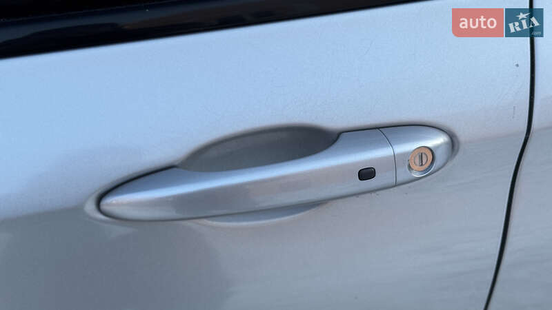 Седан Chrysler 200 2015 в Чернигове