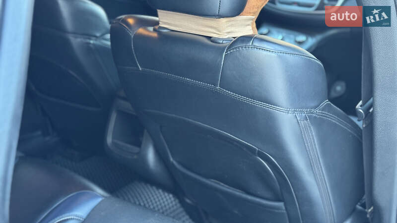 Седан Chrysler 200 2015 в Чернигове