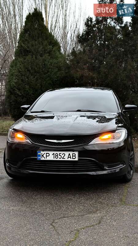 Седан Chrysler 200 2014 в Запоріжжі