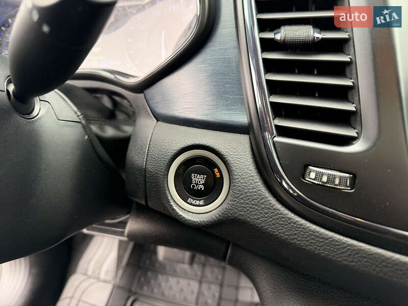 Седан Chrysler 200 2016 в Виннице фото 37 Седан Chrysler 200 2016 в Виннице