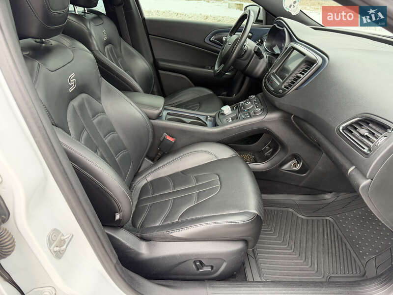 Седан Chrysler 200 2016 в Виннице фото 69 Седан Chrysler 200 2016 в Виннице