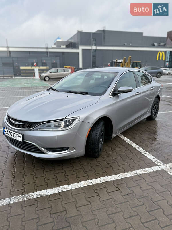 Седан Chrysler 200 2015 в Києві фото 10 Седан Chrysler 200 2015 в Києві