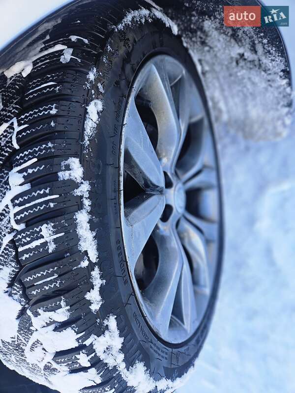 Седан Chrysler 200 2014 в Києві фото 13 Седан Chrysler 200 2014 в Києві