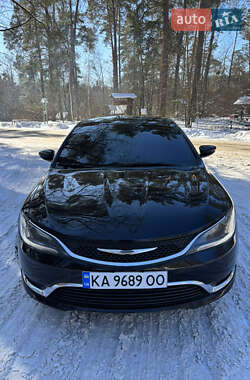 Седан Chrysler 200 2015 в Киеве
