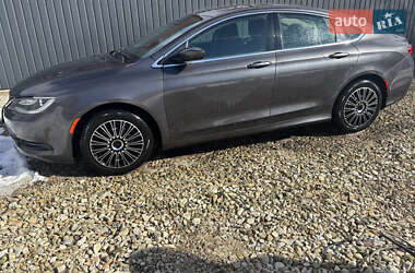 Седан Chrysler 200 2014 в Коломые