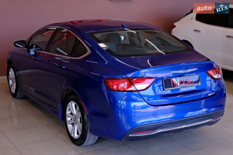Седан Chrysler 200 2015 в Одесі