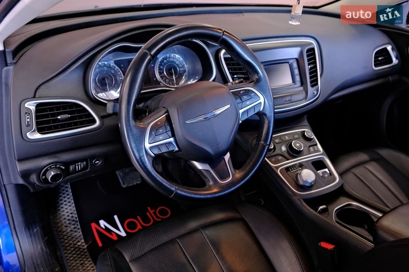 Седан Chrysler 200 2015 в Одесі