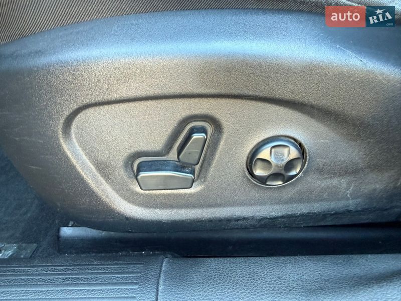 Седан Chrysler 200 2015 в Днепре