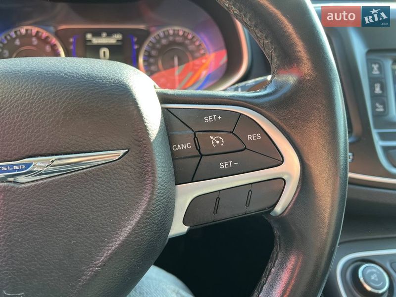 Седан Chrysler 200 2014 в Киеве