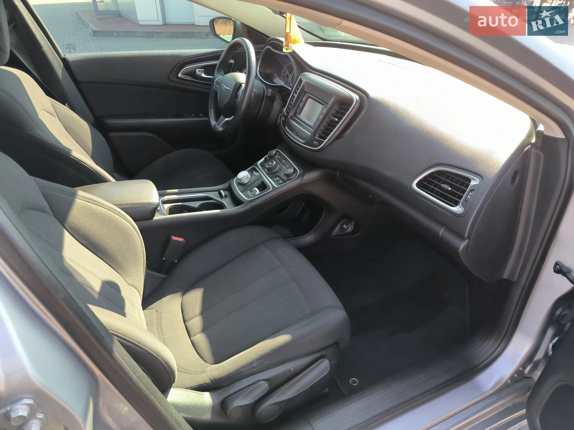 2015 Chrysler 200 - мініатюра 11