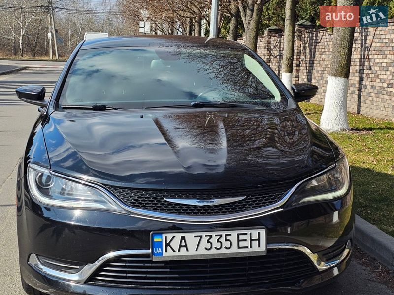 Седан Chrysler 200 2015 в Киеве фото 5 Седан Chrysler 200 2015 в Киеве
