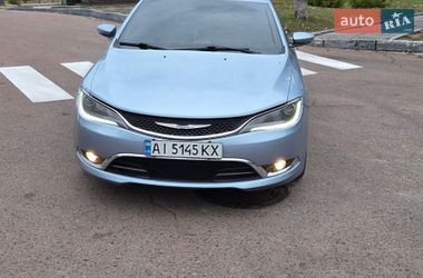 Седан Chrysler 200 2015 в Обухові