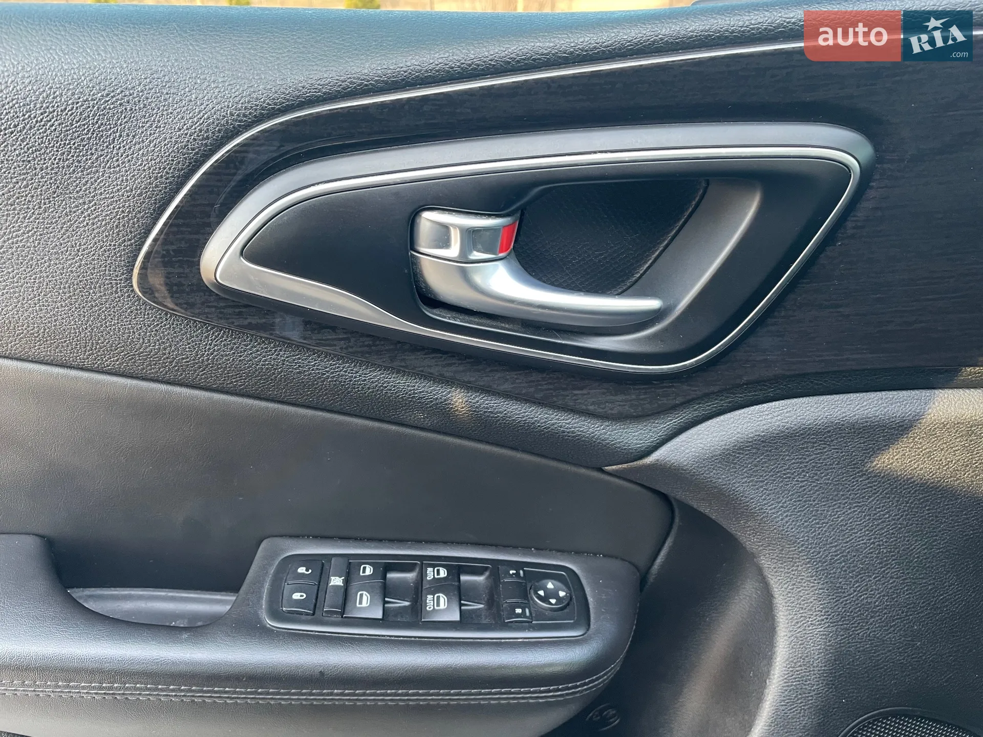 2014 Chrysler 200 - мініатюра 17