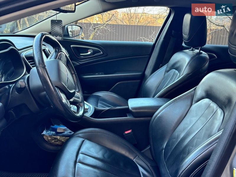 Седан Chrysler 200 2016 в Киеве фото 18 Седан Chrysler 200 2016 в Киеве