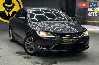Седан Chrysler 200 2015 в Черновцах