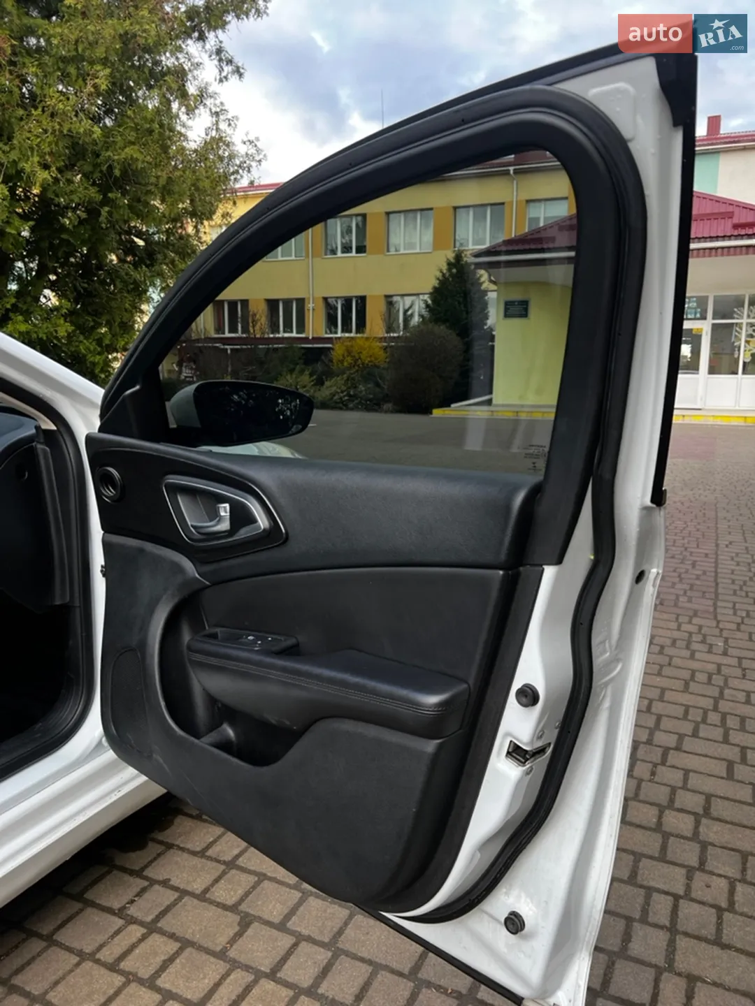 2014 Chrysler 200 - мініатюра 39
