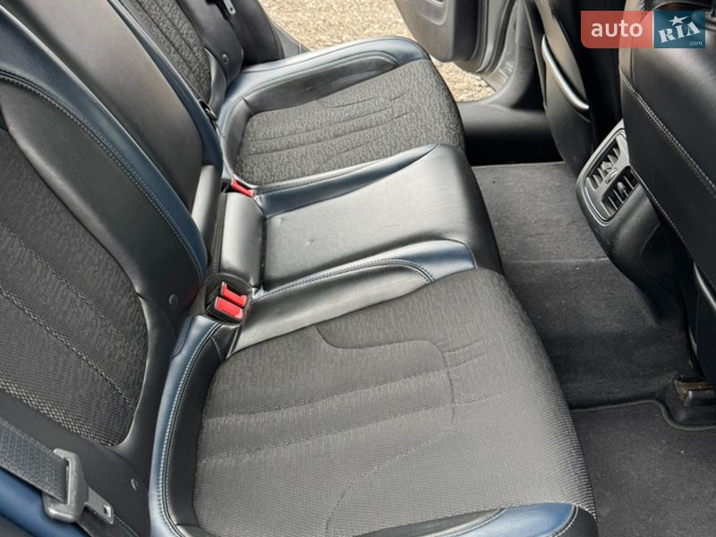 Седан Chrysler 200 2016 в Киеве фото 6 Седан Chrysler 200 2016 в Киеве