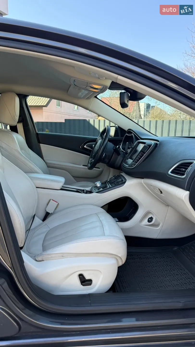 2014 Chrysler 200 - мініатюра 13