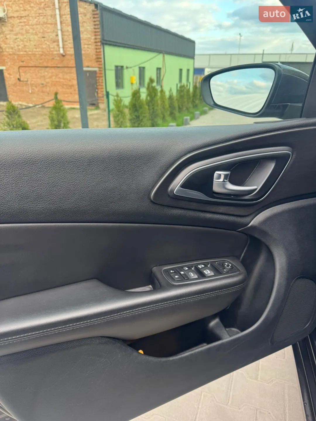 2016 Chrysler 200 - мініатюра 10