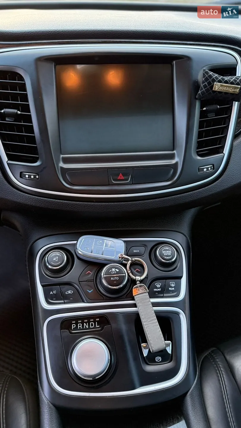 2014 Chrysler 200 - мініатюра 19