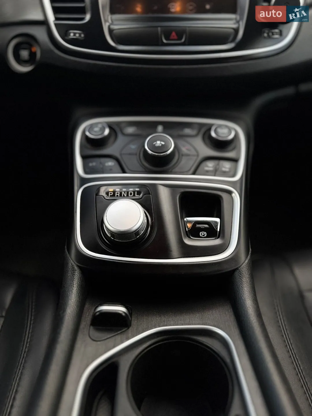 2016 Chrysler 200 - мініатюра 26