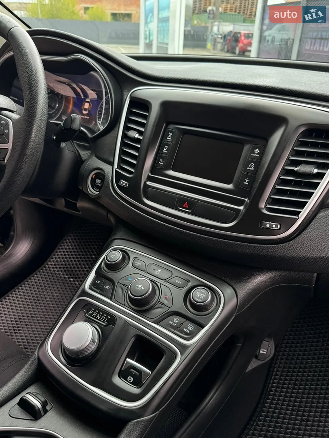 2015 Chrysler 200 - мініатюра 8
