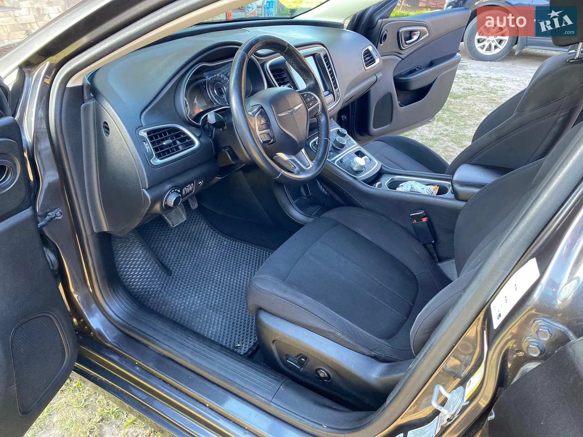 2015 Chrysler 200 - мініатюра 19