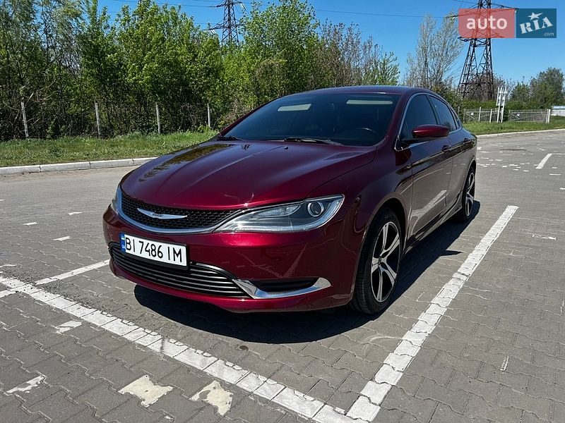 Седан Chrysler 200 2015 в Черновцах