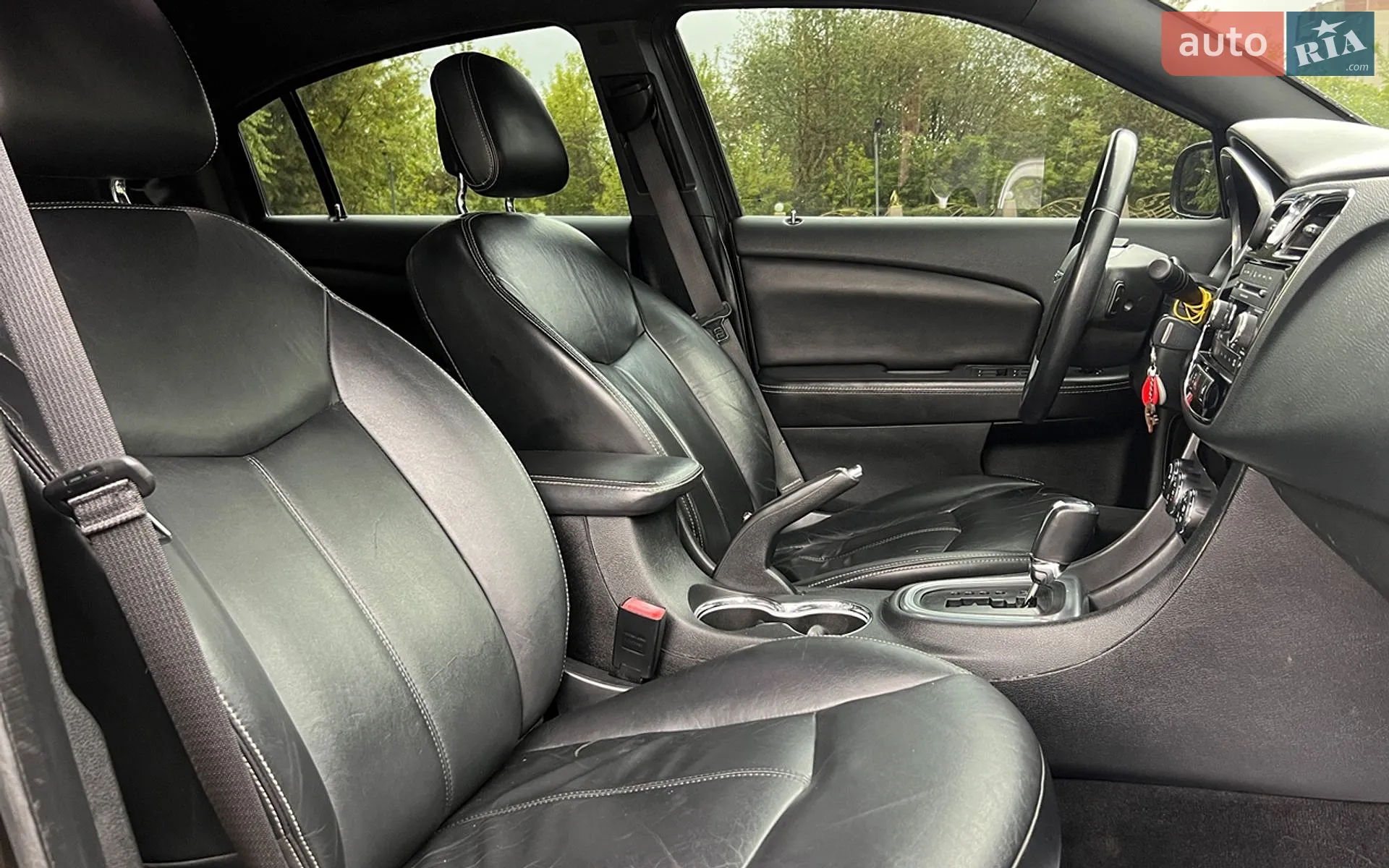 2013 Chrysler 200 - мініатюра 16