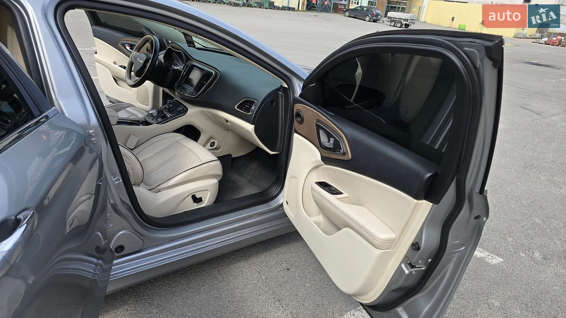 2014 Chrysler 200 - мініатюра 23