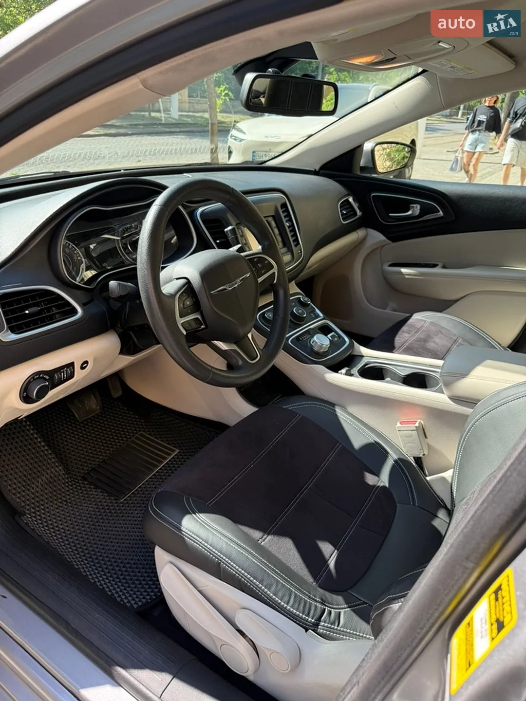2014 Chrysler 200 - мініатюра 5