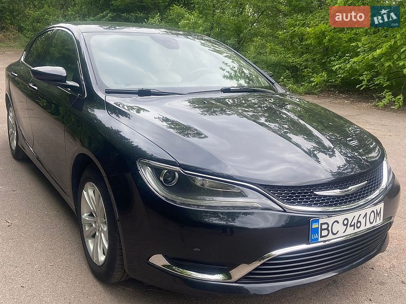 Седан Chrysler 200 2016 в Коростене