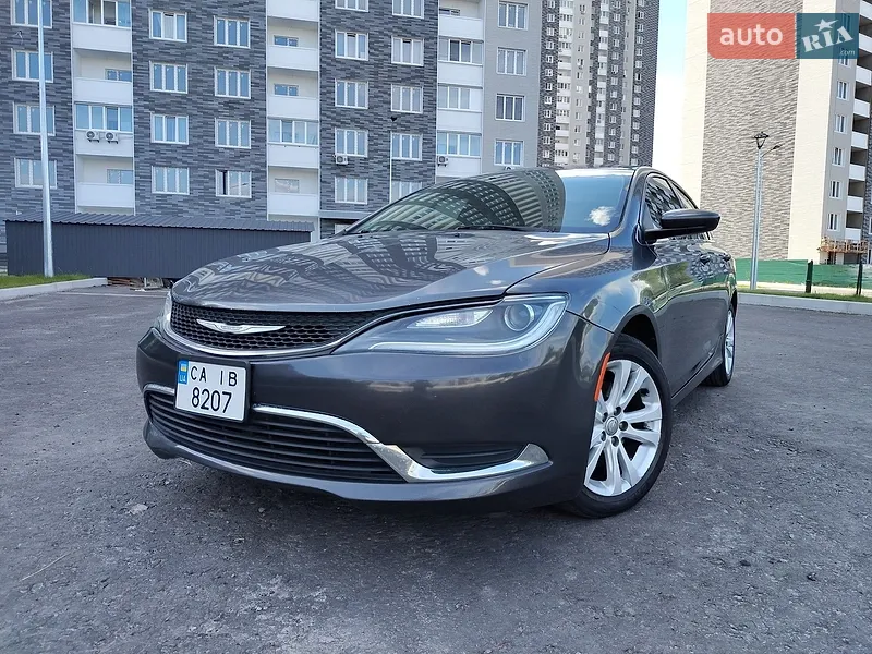 Chrysler 200