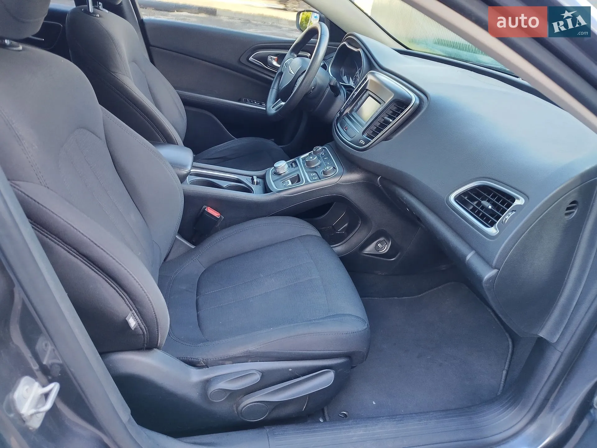 2016 Chrysler 200 - мініатюра 10