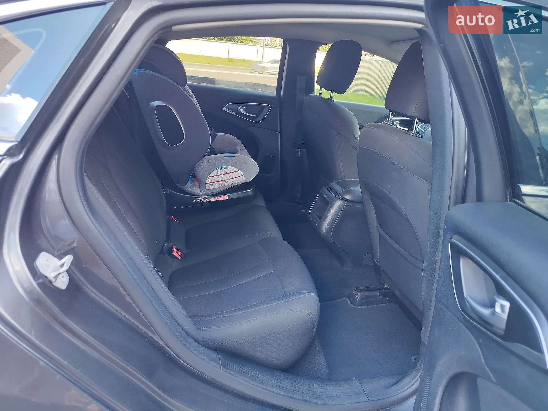 2016 Chrysler 200 - мініатюра 11