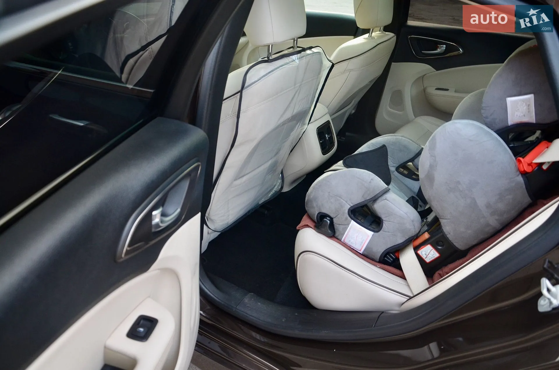 2014 Chrysler 200 - мініатюра 22