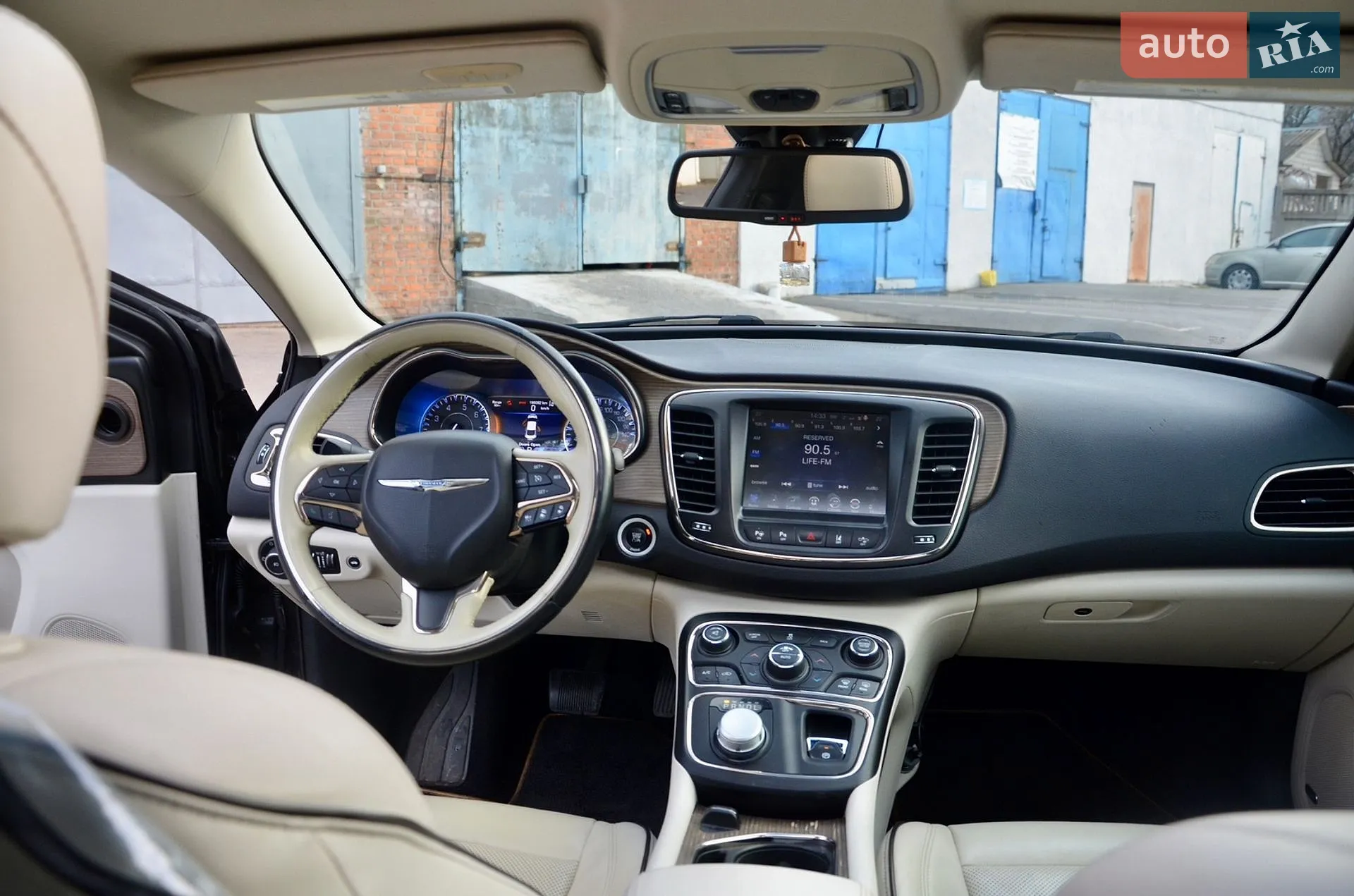 2014 Chrysler 200 - мініатюра 26