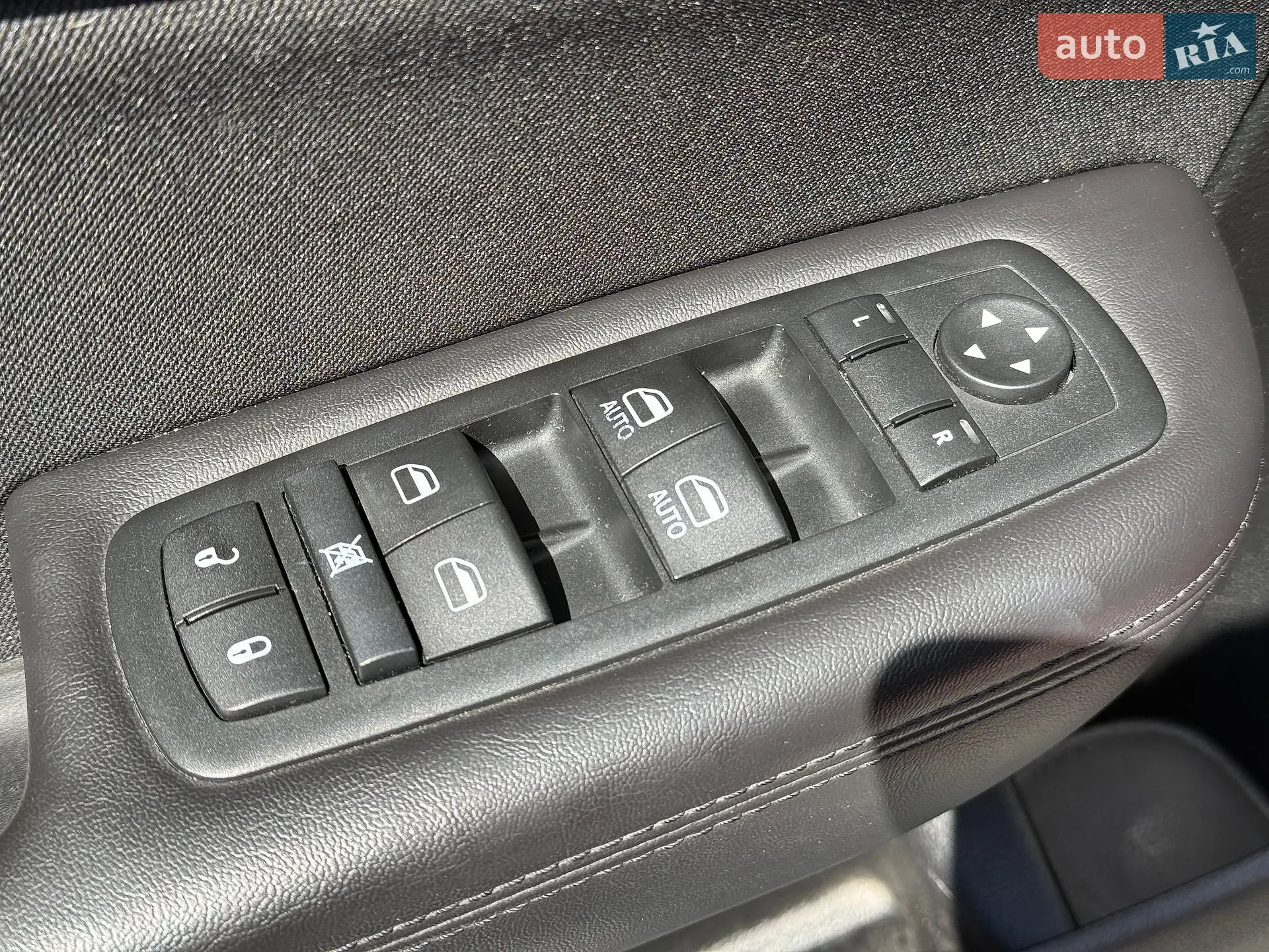 2015 Chrysler 200 - мініатюра 20