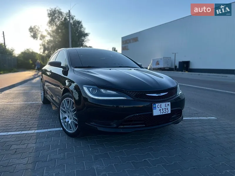 Chrysler 200