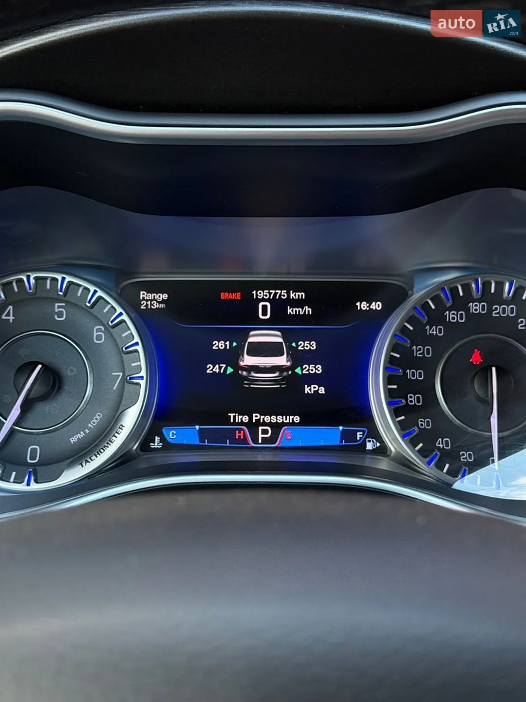 2015 Chrysler 200 - мініатюра 18