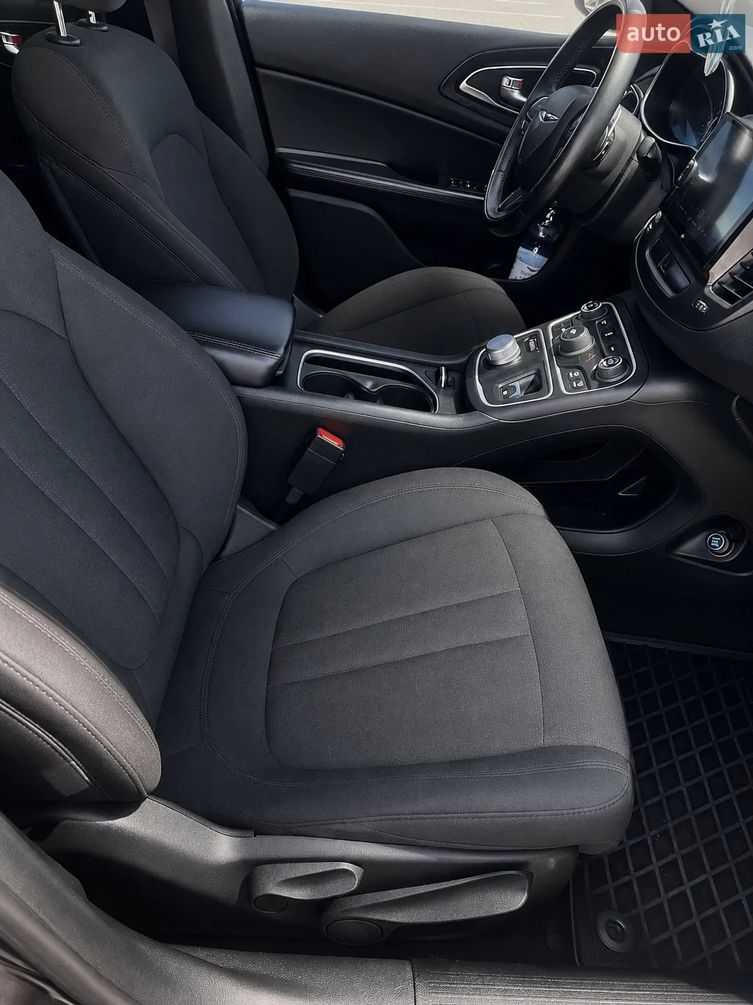 2015 Chrysler 200 - мініатюра 4
