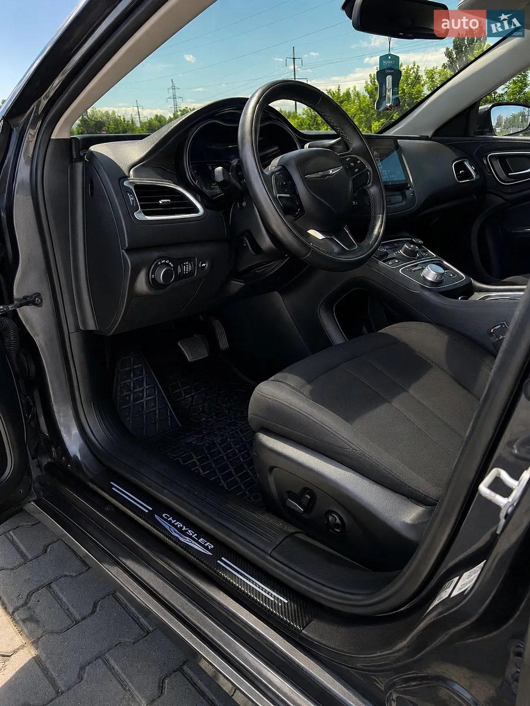 2015 Chrysler 200 - мініатюра 27