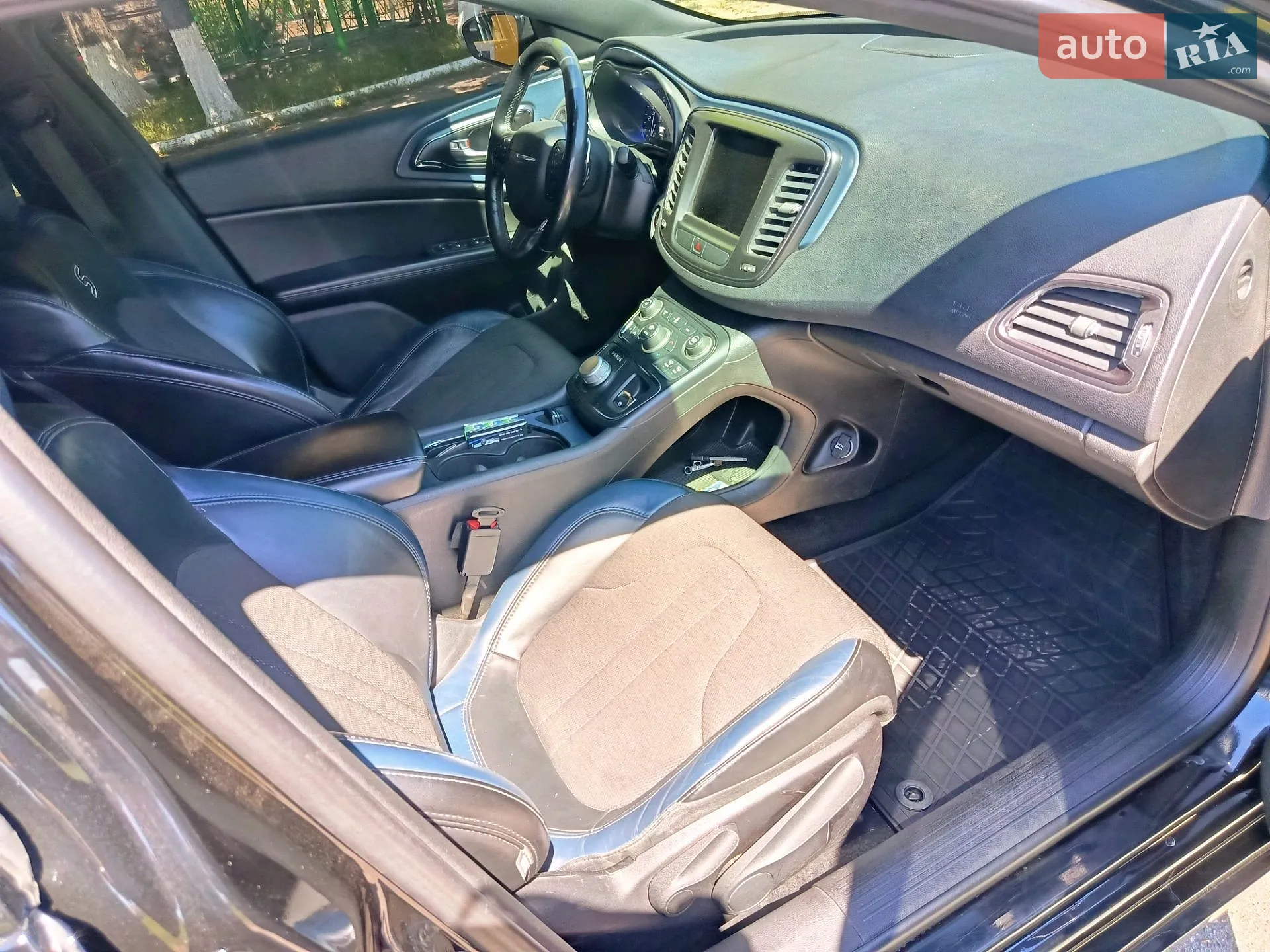 2015 Chrysler 200 - мініатюра 13