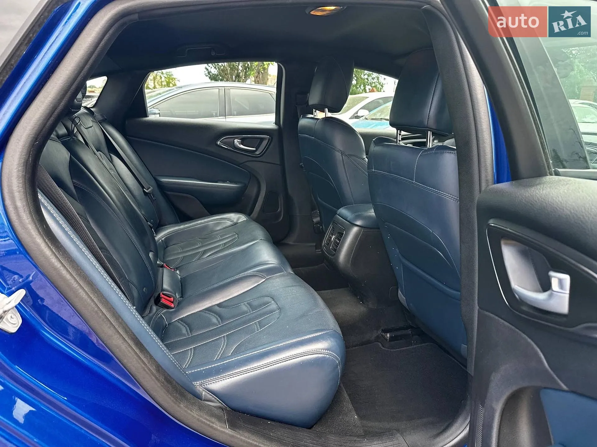 2015 Chrysler 200 - мініатюра 25