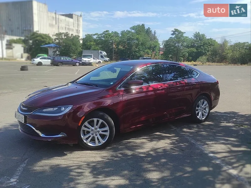 Chrysler 200