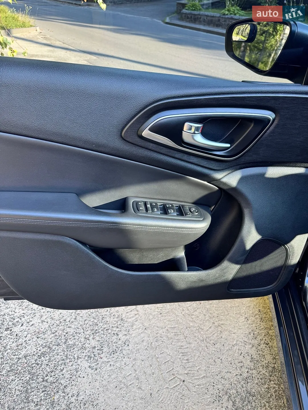 2016 Chrysler 200 - мініатюра 11