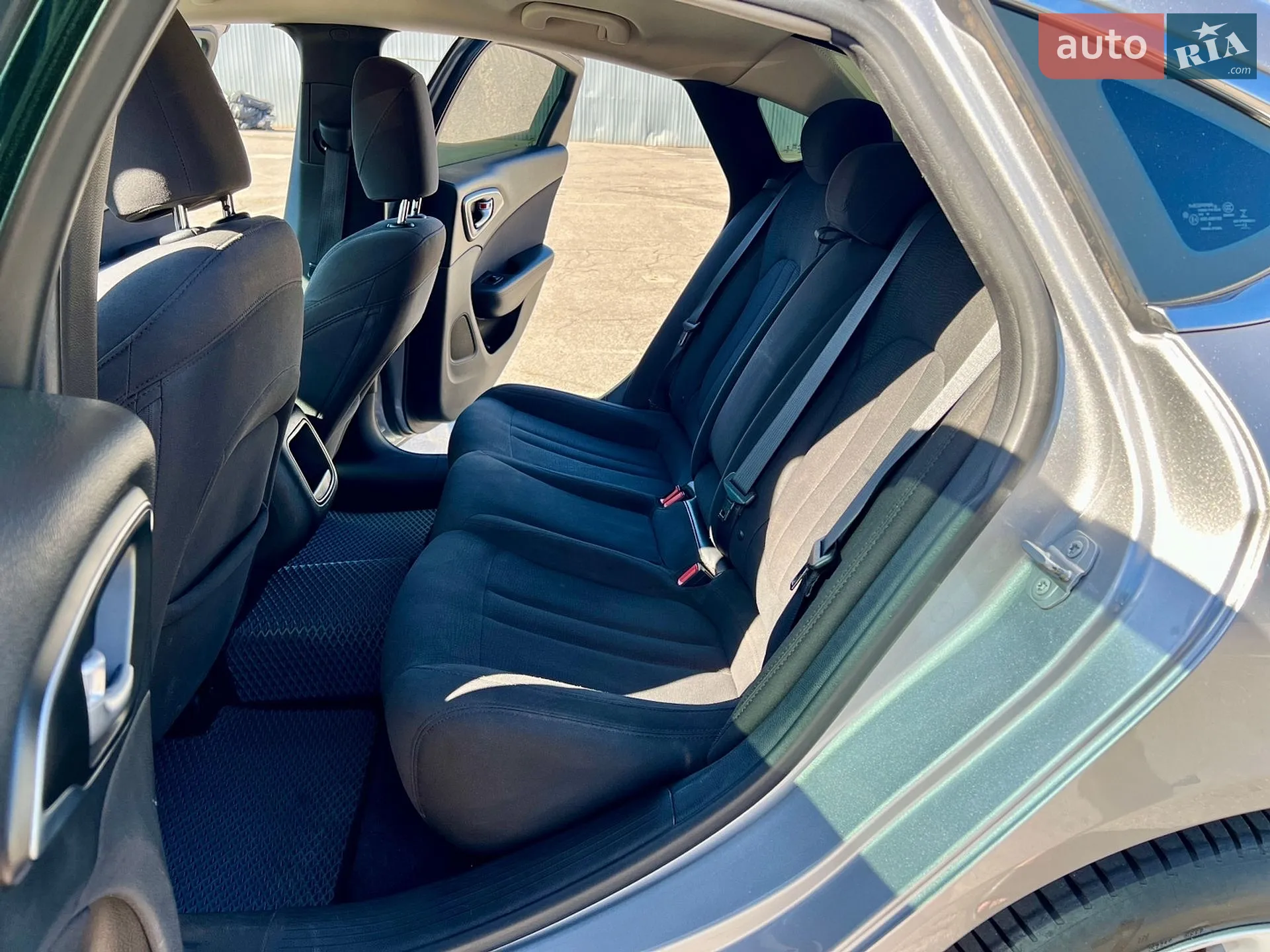 2015 Chrysler 200 - мініатюра 21