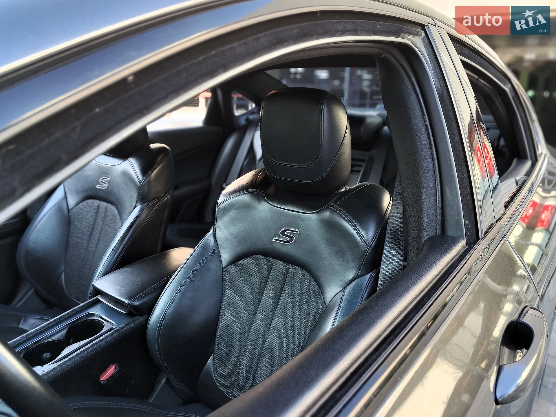 2014 Chrysler 200 - мініатюра 6